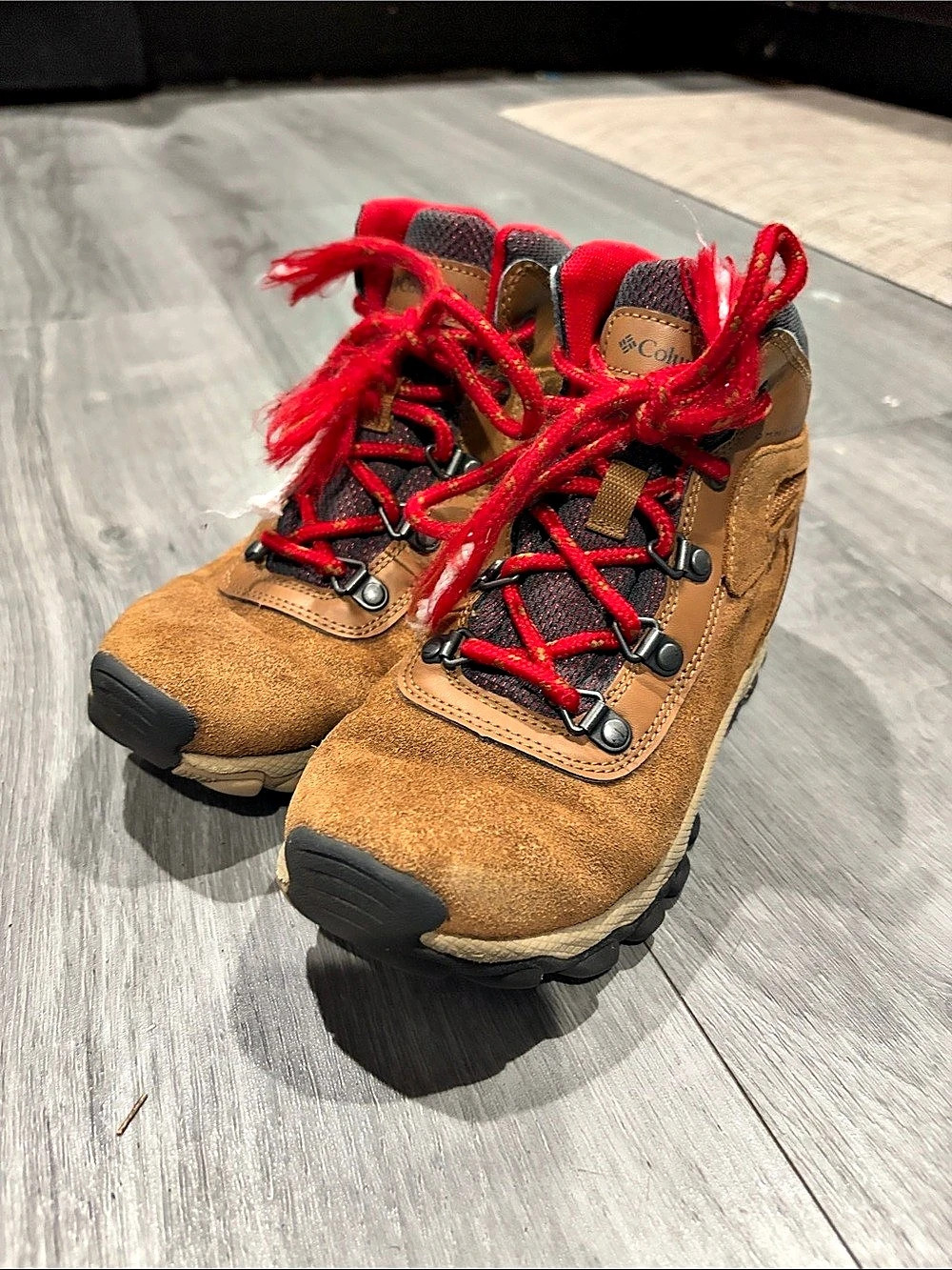 Columbia Youth Newton Ridge Amped Hiking Boots Brown & Red